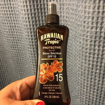 Photo of Hawaiian Tropic® Protective Dry Oil SPF 15 Sunscreen uploaded by Leslie M.