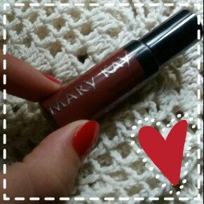 Photo of Mary Kay Signature Creme Lipstick ~ Apple Berry uploaded by Mariana D.