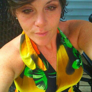 Photo of Australian Gold Dark Tanning Exotic Oil Spray uploaded by Bettie M.