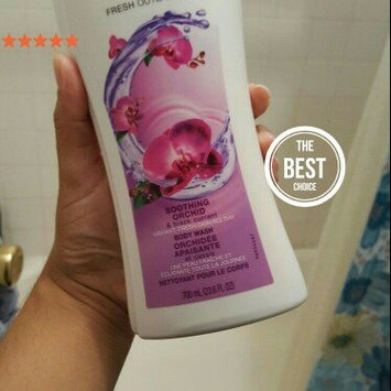 Photo of Olay Luscious Embrace Cleansing Body Wash uploaded by Erica M.