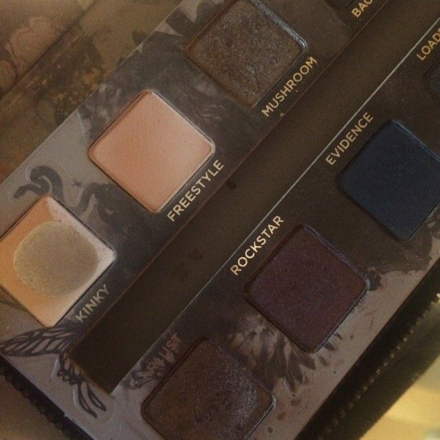 Urban Decay Smoked Eyeshadow Palette