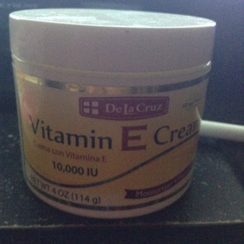Photo of De La Cruz Vitamin E Cream 4 oz - Crema Con Vitamina E uploaded by Fran A.