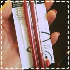 Photo of Maybelline Expert Eyes Defining Liner uploaded by Emily R.