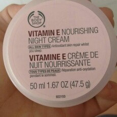 Photo of THE BODY SHOP® Vitamin E Nourishing Night Cream uploaded by Larissa S.