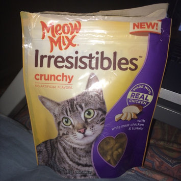 Photo of Meow Mix Irresistibles Crunchy White Meat Chicken and Turkey Cat uploaded by Samantha M.