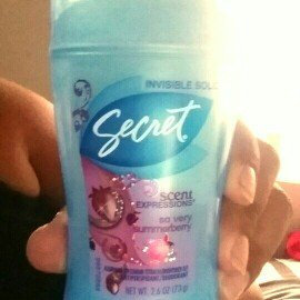 Photo of Secret Outlast Xtend Invisible Solid Completely Clean Antiperspirant/Deodorant uploaded by Selena V.