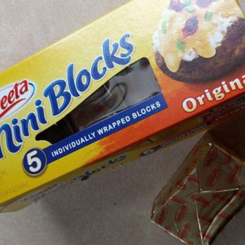 Photo of Velveeta Mini Blocks Original Cheese 20 oz. Box uploaded by Amanda Å.
