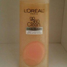Photo of L'Oréal Paris Go 360 Clean Facial Cleanser uploaded by Araceli R.