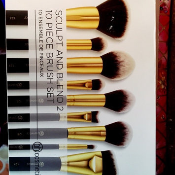 Photo of BH Cosmetics Sculpt and Blend 10 Piece Brush Set uploaded by Yennifer M.