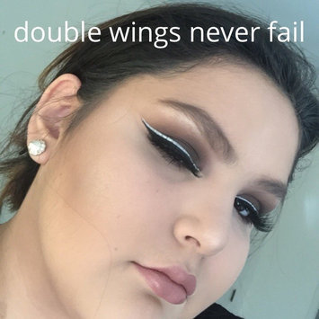Photo of Urban Decay 24/7 Waterproof Liquid Eyeliner uploaded by Eunice L.