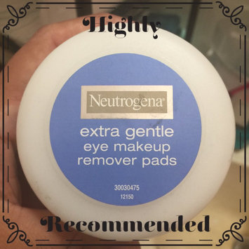 Photo of Neutrogena® Extra Gentle Eye Makeup Remover Pads uploaded by Joanna G.