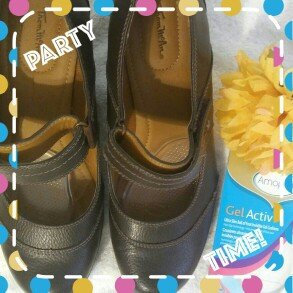 Photo of Amope Gelactiv Invisible Gel Heel Cushions uploaded by Yajaira H.