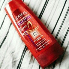 Photo of L'Oréal Paris Hair Expert Color Vibrancy Intensive Conditioner uploaded by Cioly F.