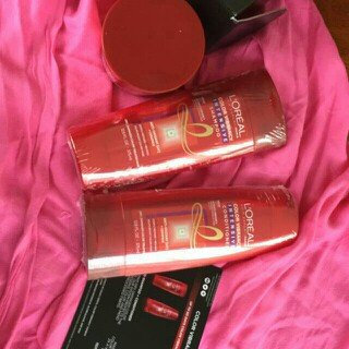 Photo of L'Oréal Paris Hair Expert Color Vibrancy Intensive Conditioner uploaded by Michelle A.