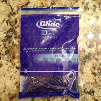 Photo of Oral-B Glide 3D White Mint Floss Picks uploaded by Deziyah P.