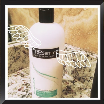 Photo of TRESemmé Anti-Breakage Conditioner uploaded by Eloisa R.
