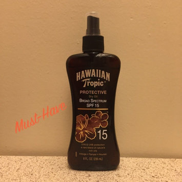 Photo of Hawaiian Tropic® Protective Dry Oil SPF 15 Sunscreen uploaded by Taryn R.