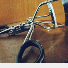 Photo of Studio 35 Beauty Deluxe Eyelash Curler Kit uploaded by Camii V.