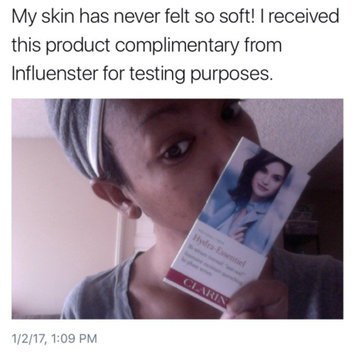 Photo of Clarins Hydra-Essentiel Bi-Phase Serum uploaded by Jessica S.