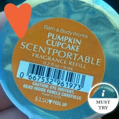 Photo of Bath & Body Works® PUMPKIN CUPCAKE 3-Wick Scented Candle uploaded by Marina F.