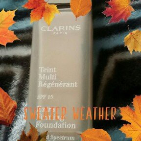 Photo of Clarins SPF 15 Everlasting Foundation uploaded by Liliana N.