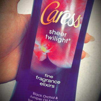 Photo of Caress® Sheer Twilight™ Black Orchid & Juniper Oil Scent Body Wash uploaded by Alondra V.