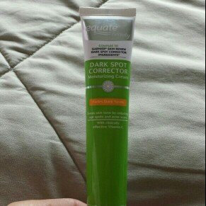Photo of Equate Beauty Dark Spot Corrector Moisturizing Cream, 1.7 fl oz uploaded by Jesu P.