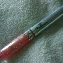 Photo of COVERGIRL Shine Blast Lipgloss uploaded by Amanda M.