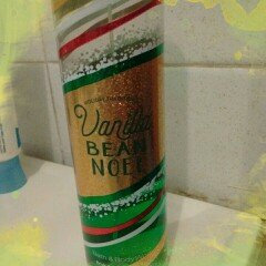 Photo of Bath & Body Works® Holiday Tradition Vanilla Bean Noel Body Lotion uploaded by Andrea W.