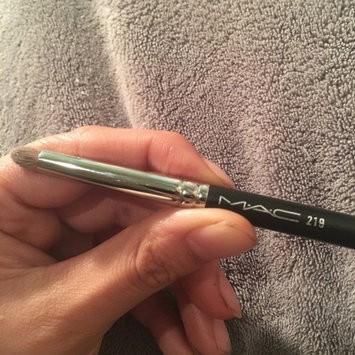 Photo of M.A.C Cosmetics 219 Synthetic Pencil Brush uploaded by Mal S.