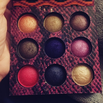 Photo of BH Cosmetics Baked Eyeshadow Palette uploaded by Mary T.
