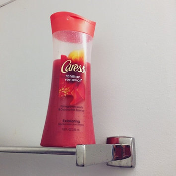 Photo of Caress® Tahitian Renewal™ Exfoliating Pomegranate Body Wash uploaded by Pepa K.