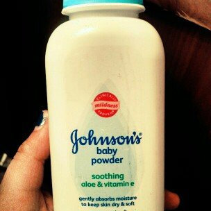 Photo of Johnson's® Baby Pure Cornstarch Powder Aloe Vera & Vitamin E uploaded by Samantha C.
