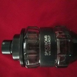 Photo of Viktor & Rolf Spicebomb Eau de Toilette Spray uploaded by Isuri S.