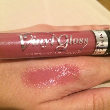 Photo of Rimmel London Vinyl Gloss Shiny Lip Gloss uploaded by Gurpreet M.