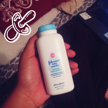 Photo of Johnson's® Baby Pure Cornstarch Powder Aloe Vera & Vitamin E uploaded by shirkyra t.