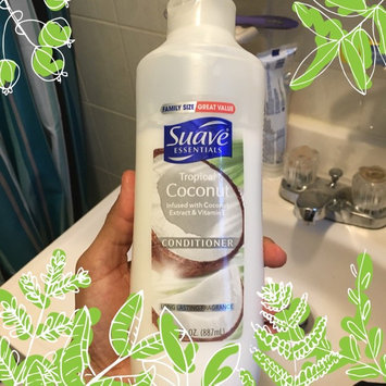 Photo of Suave® Essentials Tropical Coconut Conditioner uploaded by Yisel C.