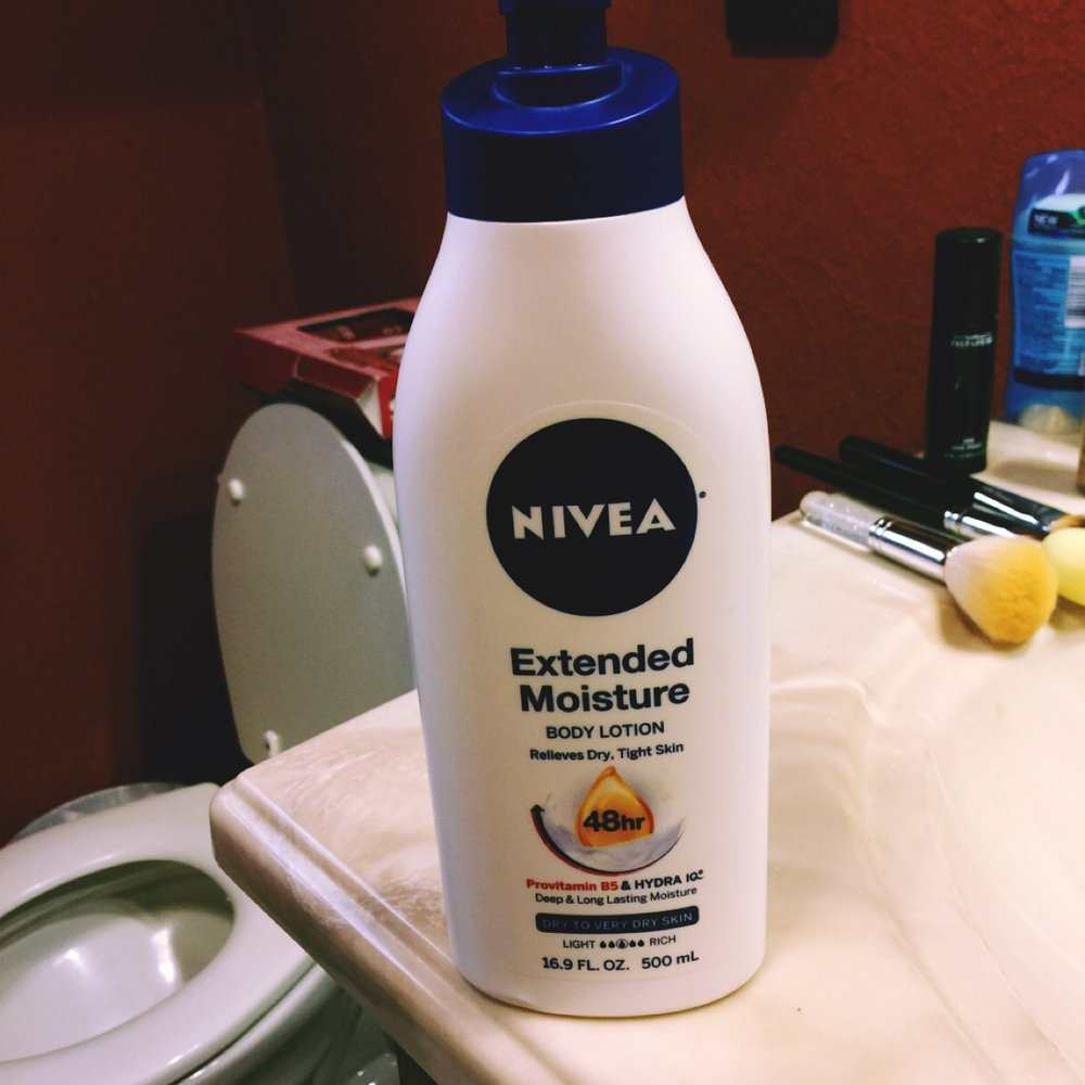 NIVEA Extended Moisture Body Lotion