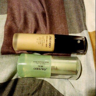 Photo of Shiseido Synchro Skin Glow Luminizing Fluid Foundation Broad Spectrum SPF 20 uploaded by Nino N.
