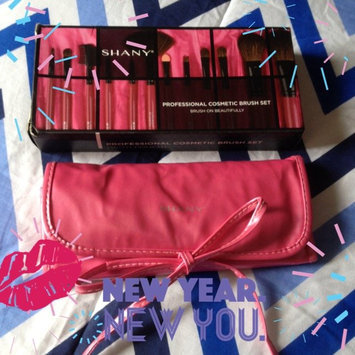 Photo of Shany Cosmetics SHANY Professional 12 - Piece Natural Goat and Badger Cosmetic Brush Set with Pouch - Red uploaded by María G.