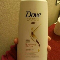 Photo of Dove Nourishing Oil Hair Care uploaded by Liliana A.
