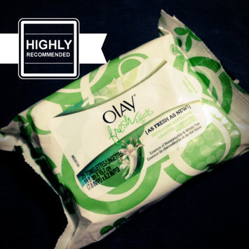 Photo of Olay Fresh Effects As Fresh As New Exfoliating Wet Cloths uploaded by Danielle S.