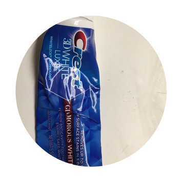 Photo of Crest® 3D White Luxe Glamorous White Toothpaste Vibrant Mint uploaded by Karmin S.