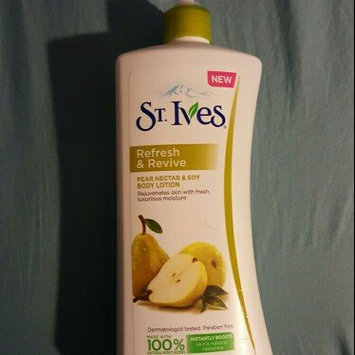 Photo of St. Ives Reviving Pear Nectar & Soy Body Lotion uploaded by Sabrina L.
