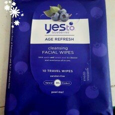 Photo of Yes To Blueberries Cleansing Facial Wipes uploaded by Phylesha C.