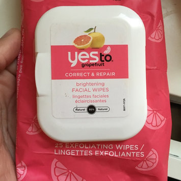 Photo of Yes To Grapefruit Facial Wipes Correct & Repair Towelettes uploaded by Yadira L.