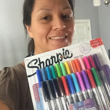 Photo of Sharpie Ultra Fine Point Permanent Markers - 12ct uploaded by Marta C.