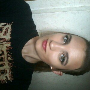 Photo of Hard Candy Look Pro! Tin Smokey Eyes Smokey Eyeshadow Palette uploaded by Star N.