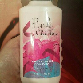 Photo of Bath & Body Works Pink Chiffon Bubble Bath uploaded by Brooke R.