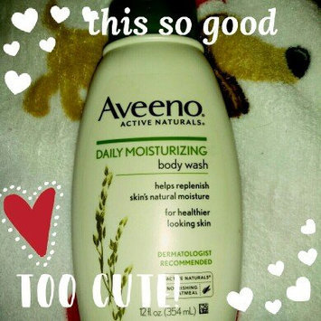 Photo of Aveeno® Daily Moisturizing Body Wash uploaded by Yohanna R.